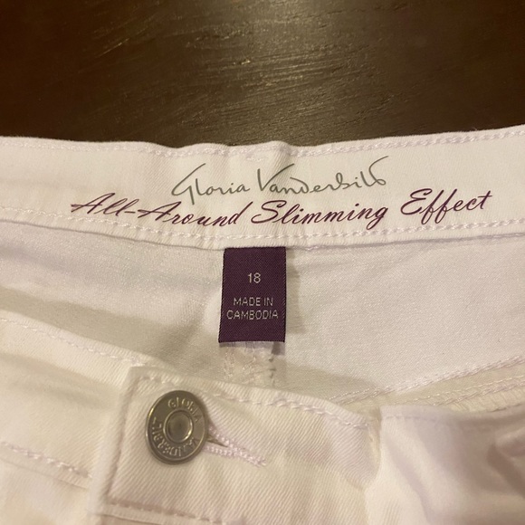 WOMEN’S Gloria Vanderbilt White Button Up Slimming Shorts Size 18 - Picture 4 of 7
